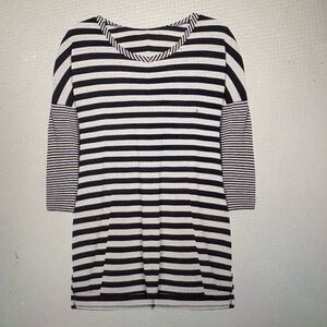 Dee Elle - Lyon Knit Top - Navy and white stripes.